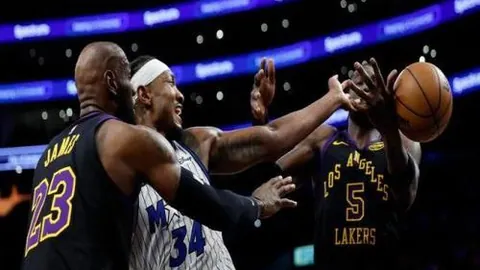 激战昨日三连胜！谁能笑到最后，稳夺三分大奖？